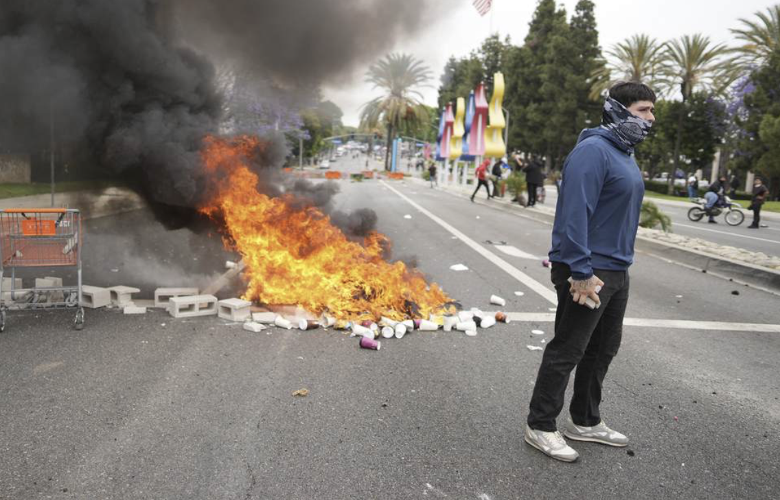 Rioter in CA